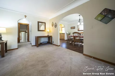 410 E Washington St, Belding, MI 48809 photo 11