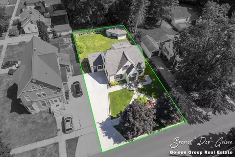 410 E Washington St, Belding, MI 48809 photo 4