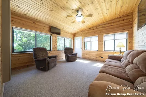 410 E Washington St, Belding, MI 48809 photo 21