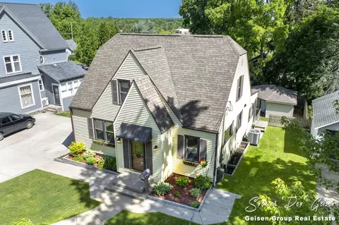 410 E Washington St, Belding, MI 48809 photo 3