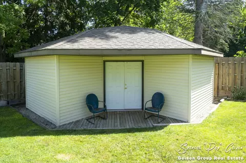 410 E Washington St, Belding, MI 48809 photo 61