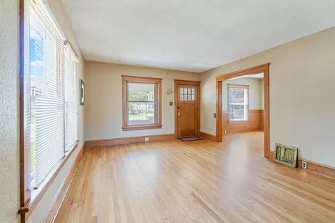 758 Union St, Jackson, MI 49203 photo 6