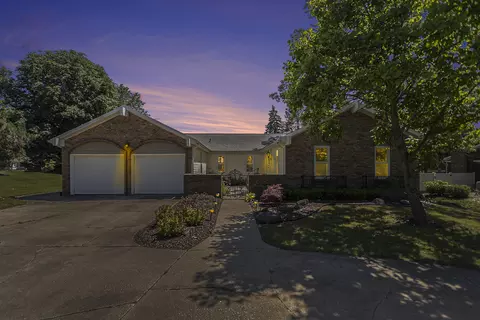 49 Loch Haven Ln, Battle Creek, MI 49015