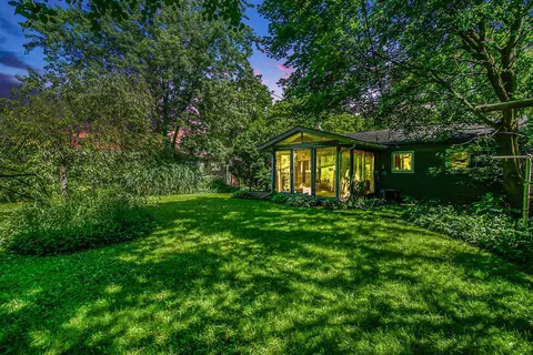 2873 Verle Ave, Ann Arbor, MI 48108