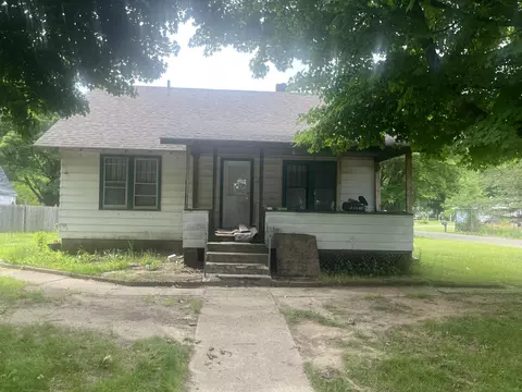 125 Clark St, Mendon, MI 49072
