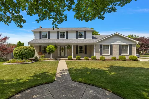 17791 Francavilla Dr, Livonia, MI 48152