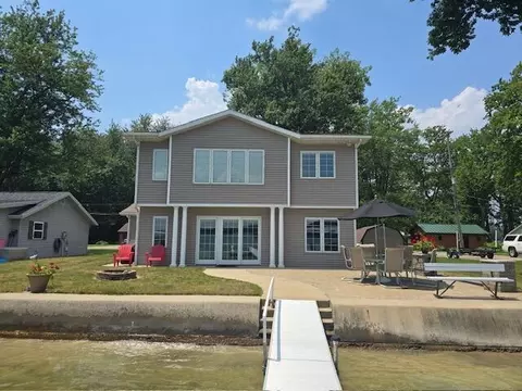 537 Pearl Beach Rd, Coldwater, MI 49036