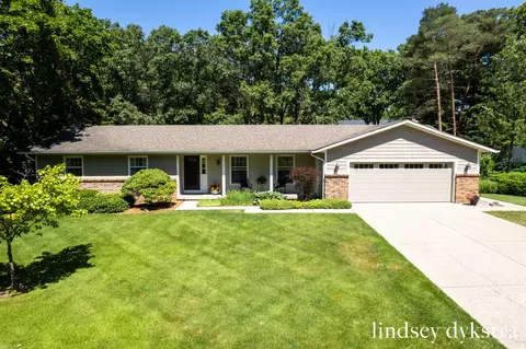 3379 Hidden Hills Ave SE, Grand Rapids, MI 49546