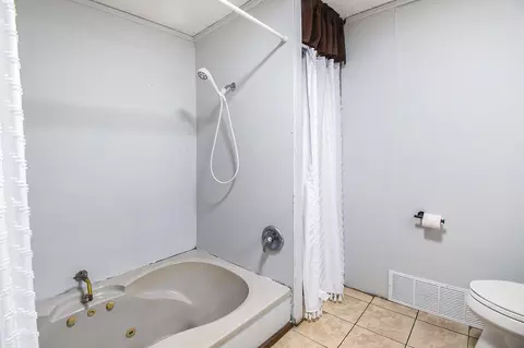 6150 Cooper St, Jackson, MI 49201 photo 17