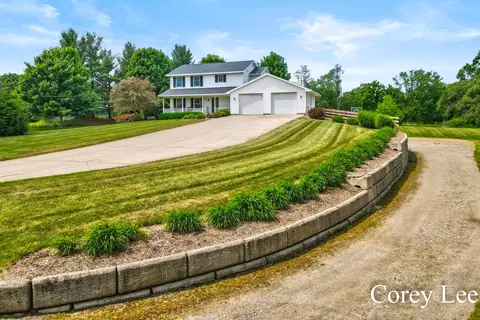 9945 Alaska Ct SE, Caledonia, MI 49316