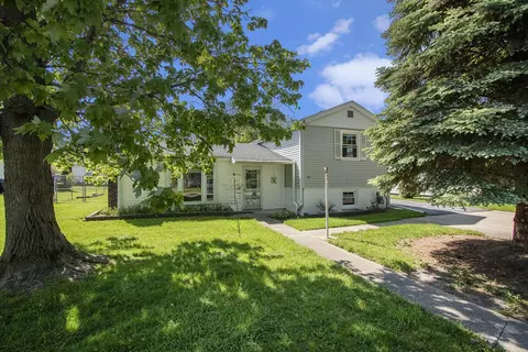 814 Center St, South Haven, MI 49090