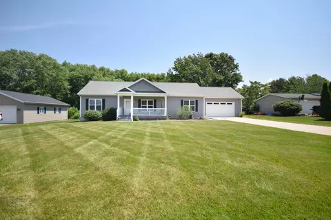 73312 Cider Ct, South Haven, MI 49090