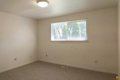 5861 Michael St, Taylor, MI 48180 photo 10