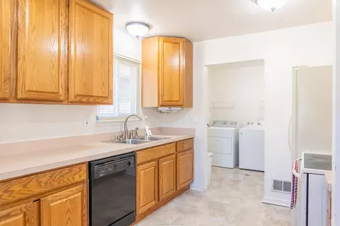 5861 Michael St, Taylor, MI 48180 photo 16