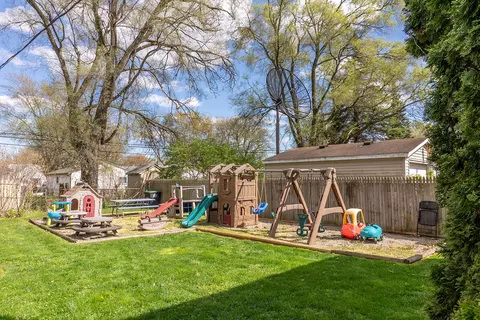 5861 Michael St, Taylor, MI 48180 photo 3