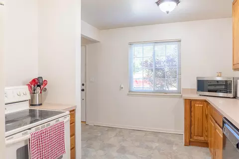5861 Michael St, Taylor, MI 48180 photo 13