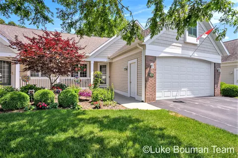 477 Timber Lake East E, Holland, MI 49424