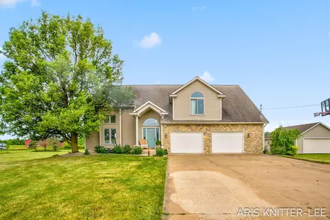 5075 56th Ave, Hudsonville, MI 49426