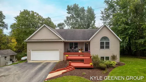 3248 Ottogan St, Hudsonville, MI 49426