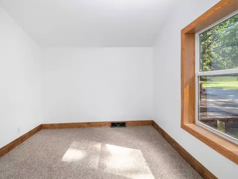 1045 Canaris St, Constantine, MI 49042 photo 8