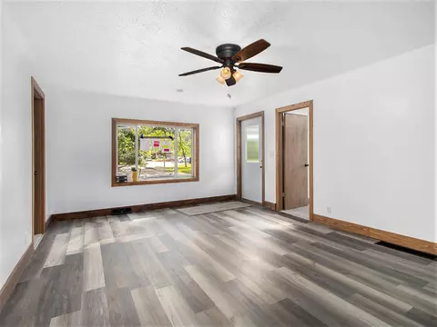 1045 Canaris St, Constantine, MI 49042 photo 2