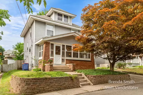 1318 Hurd St SE, Grand Rapids, MI 49506