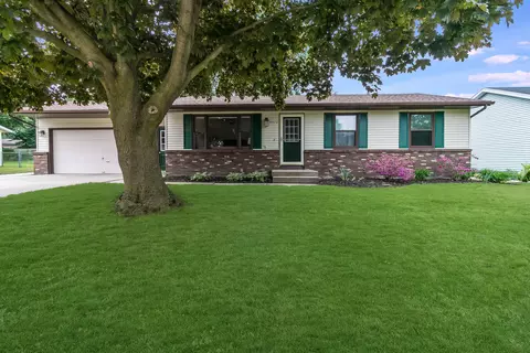 4472 Sutton Pl SW, Grandville, MI 49418