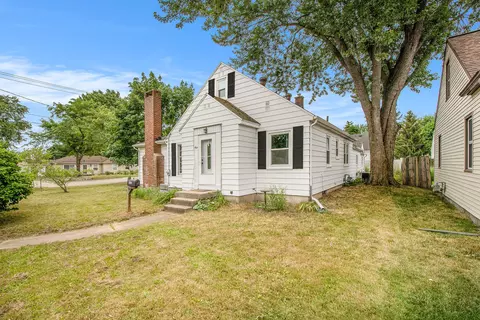 1164 Evelyn St NE, Grand Rapids, MI 49505
