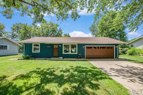 3656 Arbor St, St. Joseph, MI 49085