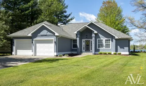 7515 Bay Mdw, Stanwood, MI 49346