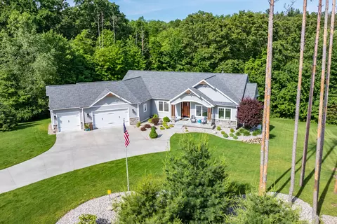 1524 Forest View Dr, Kalamazoo, MI 49009