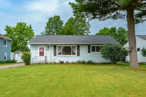 8138 Lorac St, Portage, MI 49002