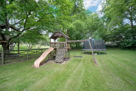 Exterior - 306 E Henry St, Saline, MI 48176 photo 20 of 23