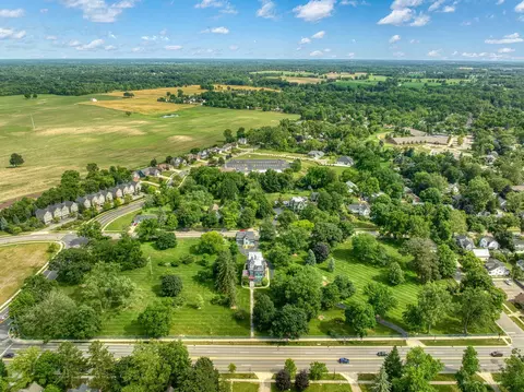 View/Area - 306 E Henry St, Saline, MI 48176 photo 10 of 11
