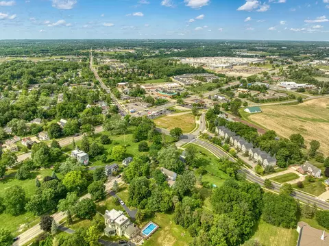 View/Area - 306 E Henry St, Saline, MI 48176 photo 9 of 11