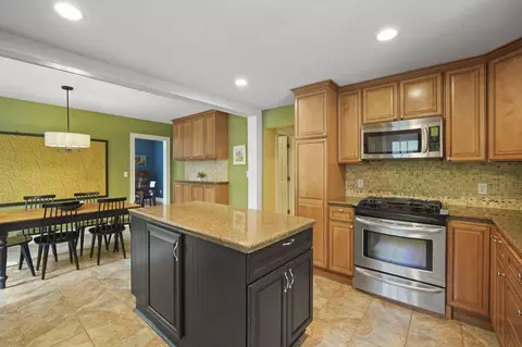 Kitchen - 306 E Henry St, Saline, MI 48176 photo 2 of 5