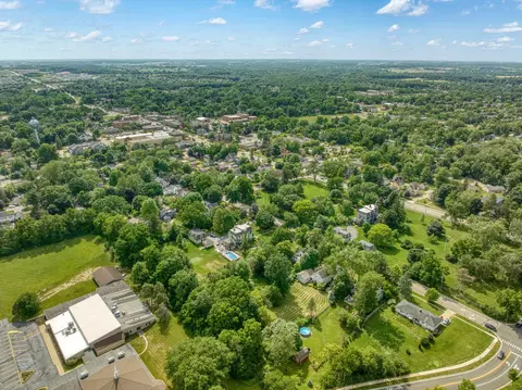 View/Area - 306 E Henry St, Saline, MI 48176 photo 6 of 11