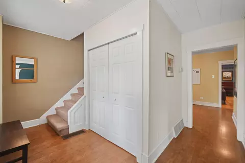 Entry Way - 306 E Henry St, Saline, MI 48176 photo 2 of 8