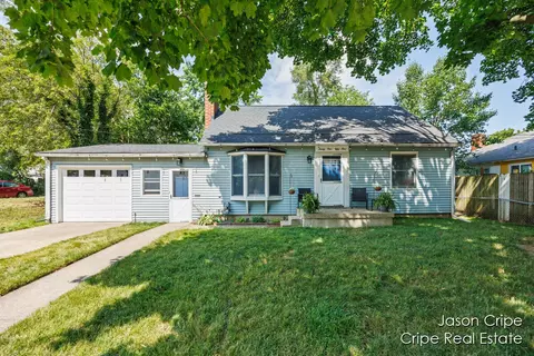 2151 Emerald Ave NE, Grand Rapids, MI 49505