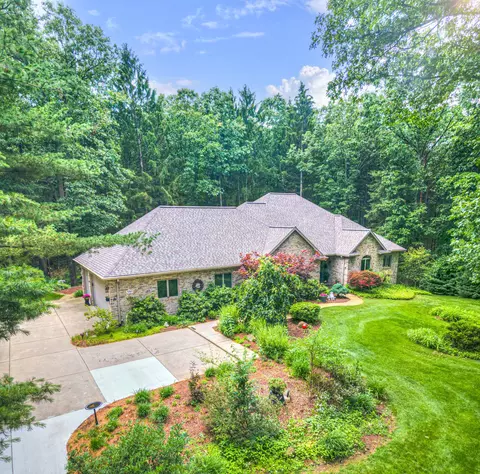 7183 Sanctuary Dr, Jackson, MI 49201 photo 3