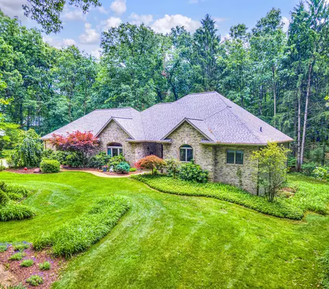 7183 Sanctuary Dr, Jackson, MI 49201 photo 6
