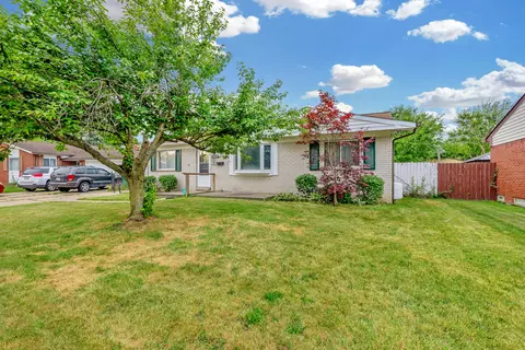 9472 Terry St, Romulus, MI 48174 photo 2