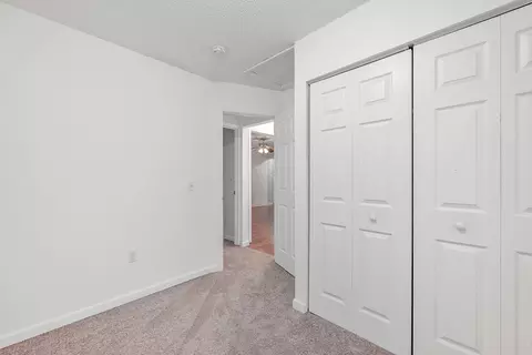 9472 Terry St, Romulus, MI 48174 photo 8