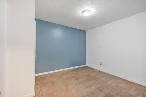 9472 Terry St, Romulus, MI 48174 photo 9