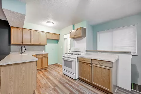 9472 Terry St, Romulus, MI 48174 photo 17