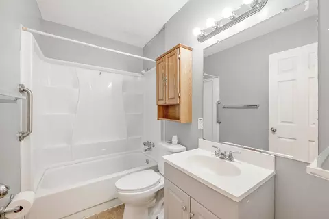 9472 Terry St, Romulus, MI 48174 photo 18