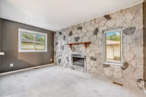 9472 Terry St, Romulus, MI 48174 photo 13