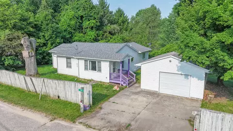 24107 Washington St, Dowagiac, MI 49047
