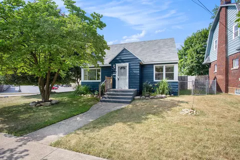 843 Arlington St NE, Grand Rapids, MI 49505