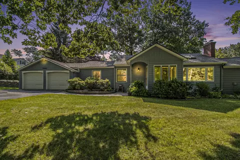 3662 Duchess Ave SE, Grand Rapids, MI 49506